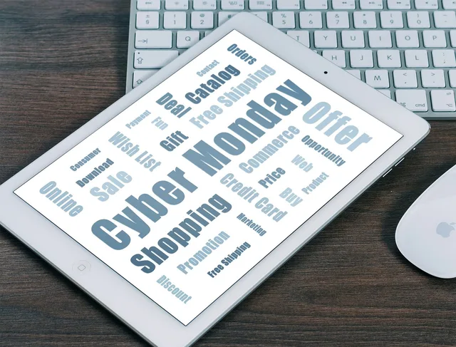 cyber-montag, online einkaufen, laden, e shop, einkaufen, e commerce, laptop, der umsatz, verkauf, internet, bieten, digital, markt, e-commerce, klaviatur, cyber, geschäft, online, kaufen, zahlung, technologie, zahlen, transaktion. Fulfillment-Dienstleister auswählen: Kriterien für Lager, Versand und Schnittstellen